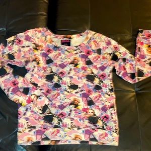 Barbie y2k sweatshirt, size small/medium, original Mattel. Forever 21 2014.